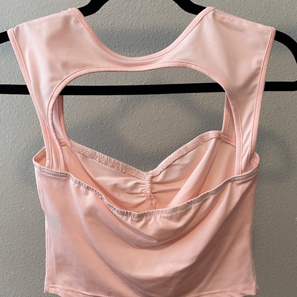 Women Spring/Summer Ruched And Pleated Sleeveless Top With Hollow Back - Picture 4 of 4